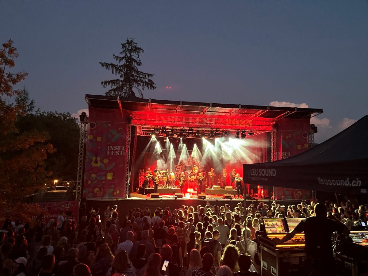 Inselfest 2025 grosse OpenAir Bühne im Inselpark